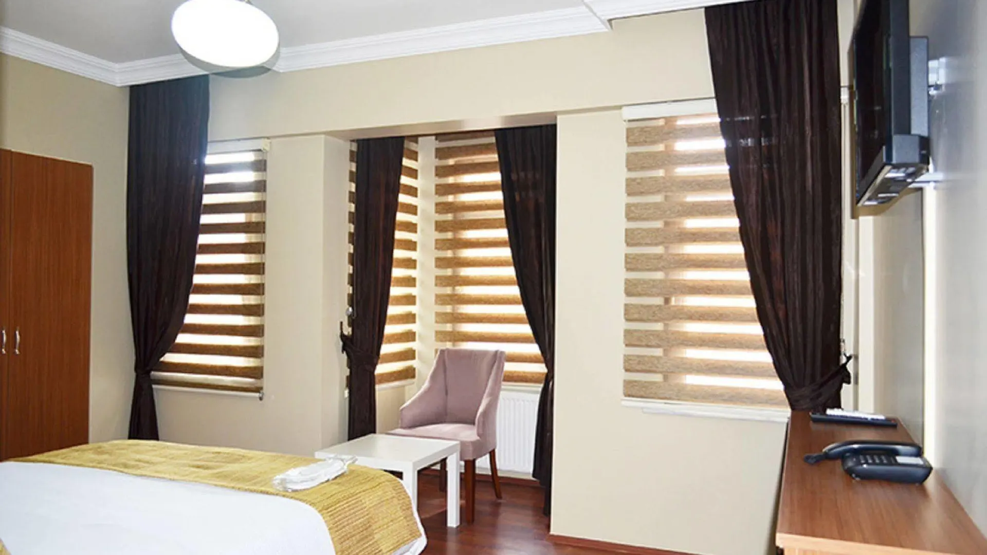 Ramparts Hotel Istanbul Bed & Breakfast